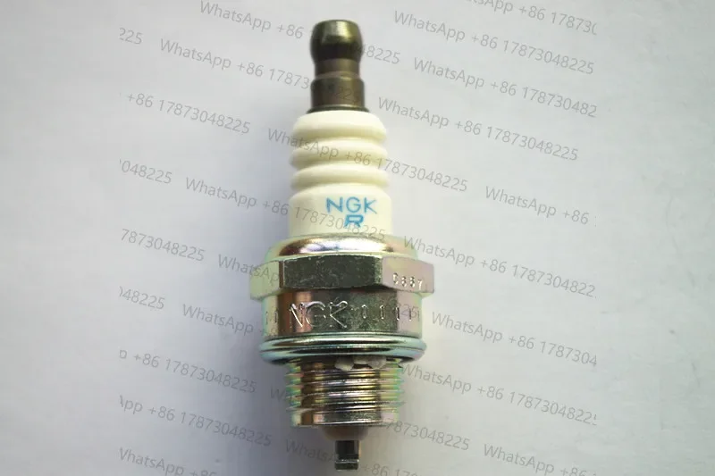 Genuine NGK BPMR6A Spark Plug  - đánh giá và giá Gardening Tools Good Quality